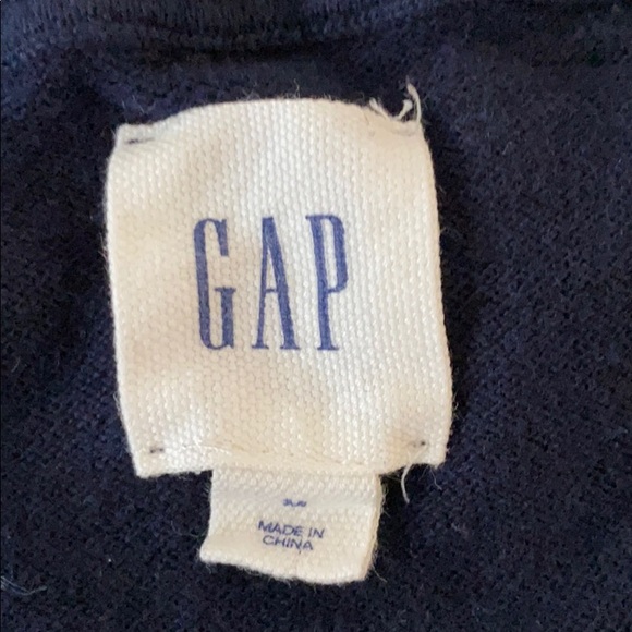 Gap women’s blue sweater - Picture 2 of 3